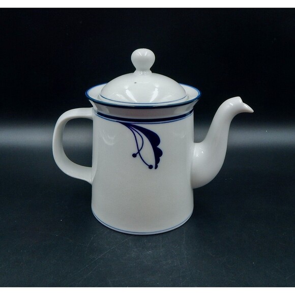 Dansk Flora Coffee Tea Pot Bayberry Blue White NR/Japan Porcelain - Picture 3 of 9
